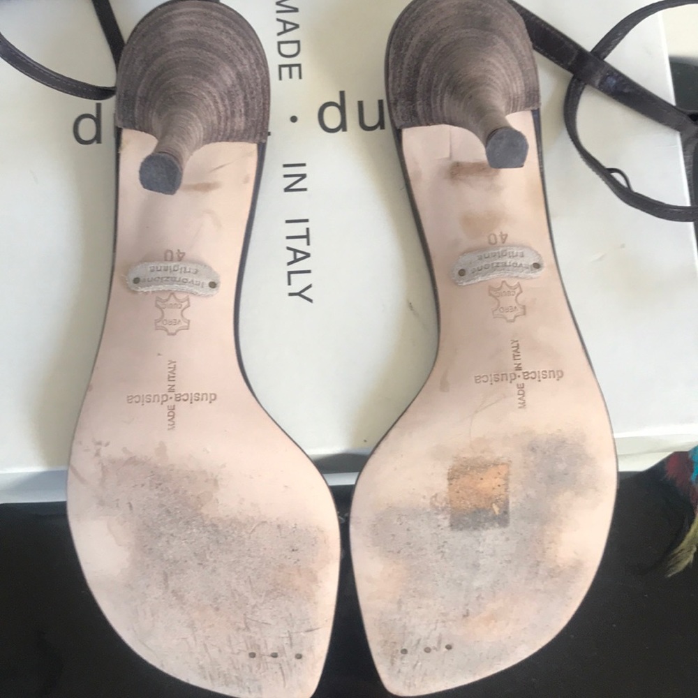 Dusica.Dusica Heels with Feather detail - Picture 3 of 4